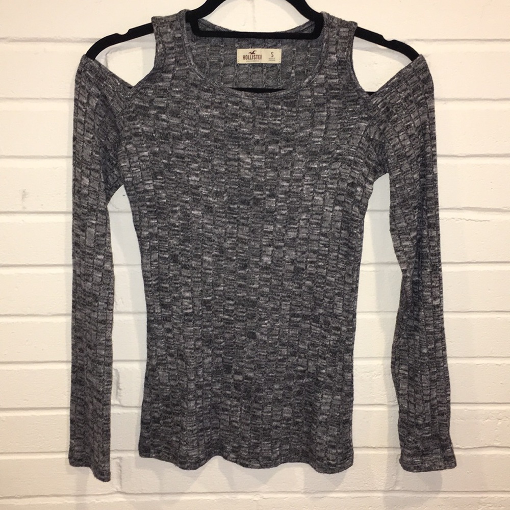 NEW Hollister - ribbed cold shoulder grey knit top
